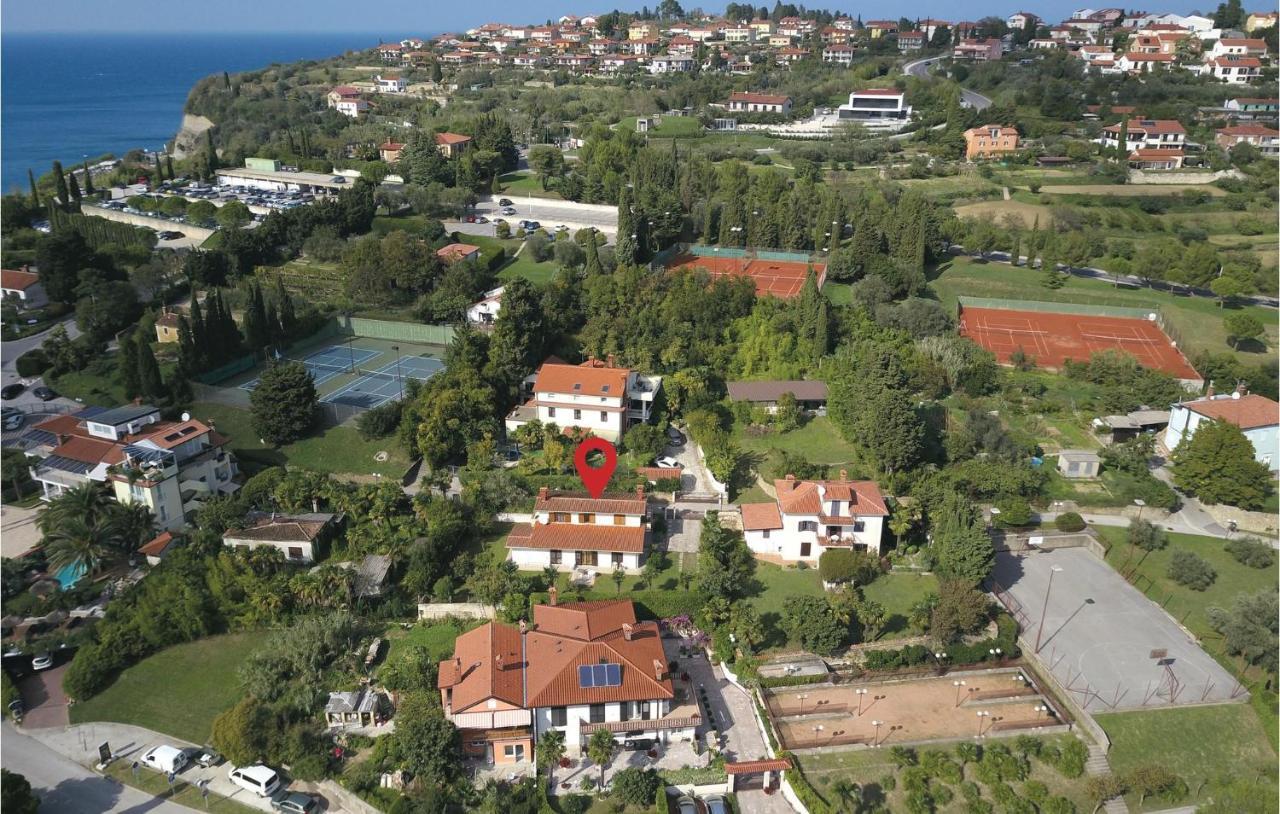 Awesome Apartment In Portoroz With Wifi ภายนอก รูปภาพ