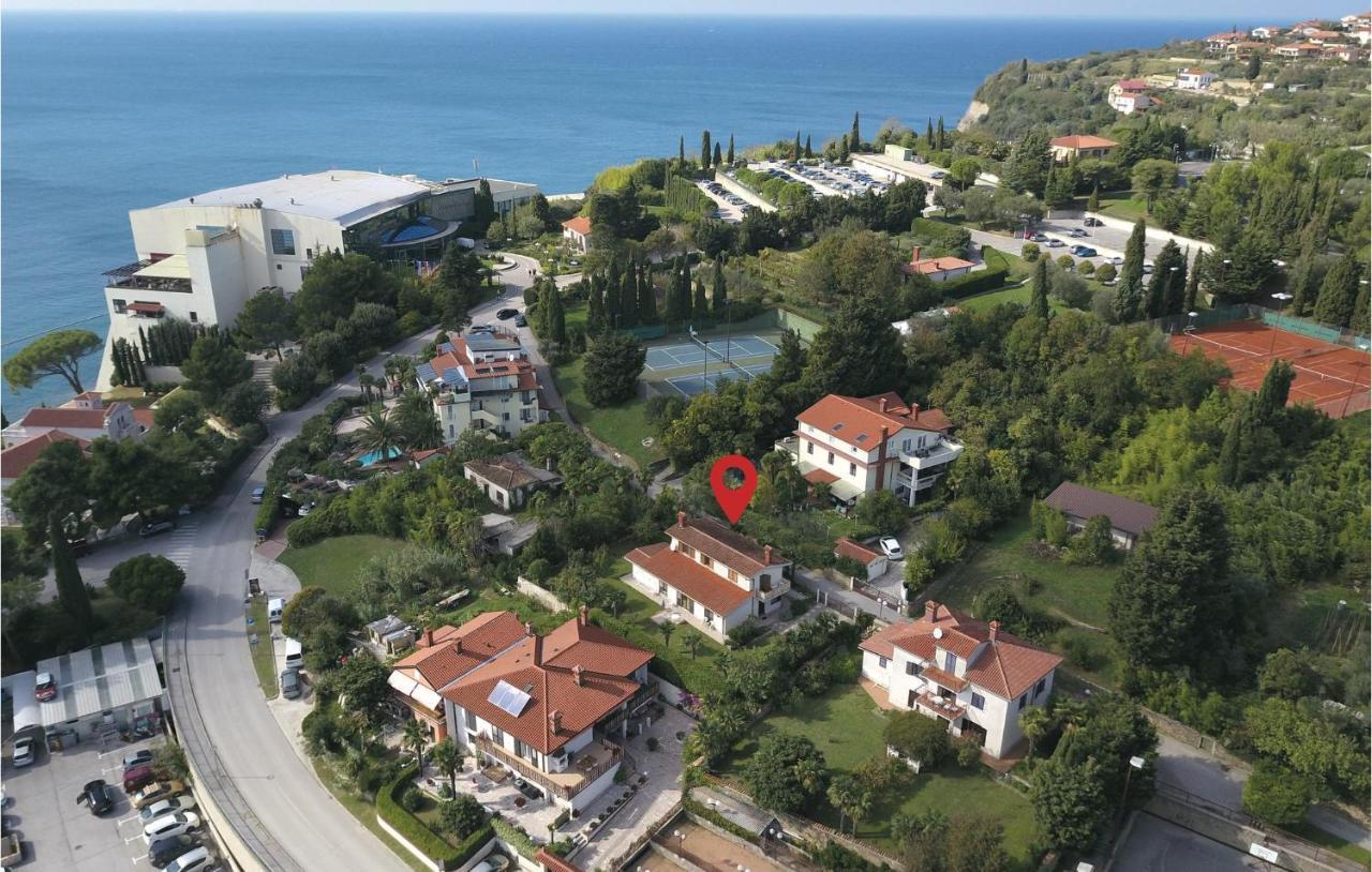 Awesome Apartment In Portoroz With Wifi ภายนอก รูปภาพ